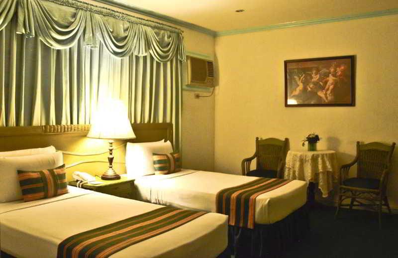 Davao City Villa Margarita Hotel מראה חיצוני תמונה